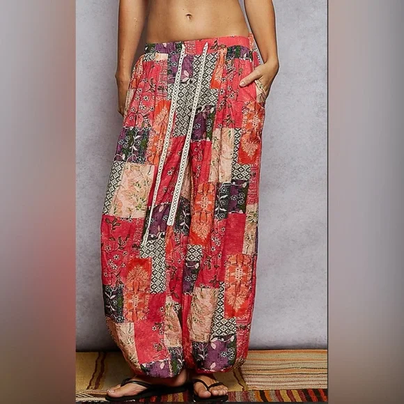 P80. NEW POL Boho Patchwork Wide-Leg Pant Relaxed Fit Jogger Floral Detail - Picture 7 of 7
